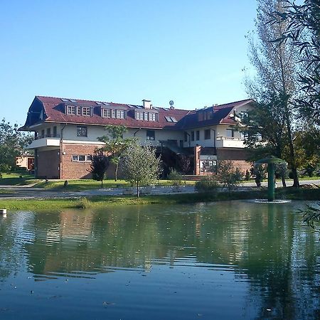 Grante Motel Esztergom Exterior foto